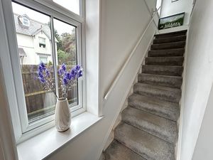 Photo 30- click for photo gallery